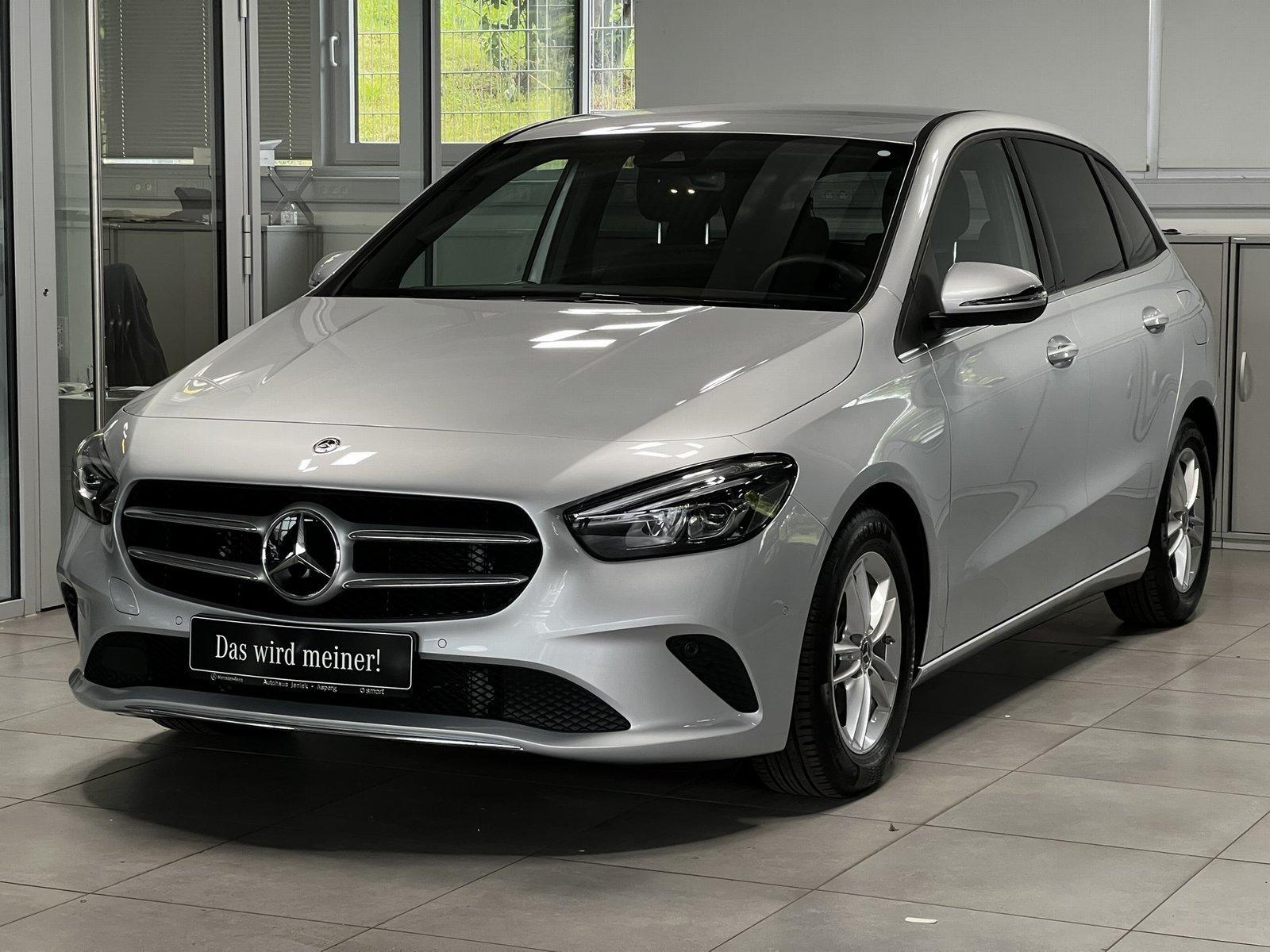 Mercedes-Benz B 180 Style LED NAVI PDC KLIMA+SITZHZ+TEMP+SPUR+