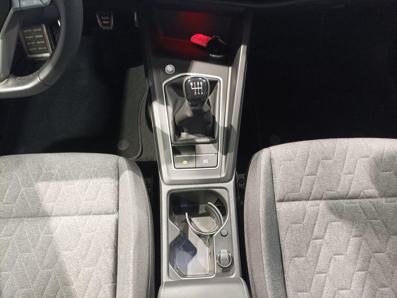 Volkswagen Golf VIII 2.0 TDI Move LED Navi PDC SHZ Pano, миниатюра 13