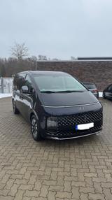 Hyundai STARIA 2.2 CRDi Signature Allrad Garantie 2028 - Hyundai STARIA mit Diesel-Antrieb: Automatik