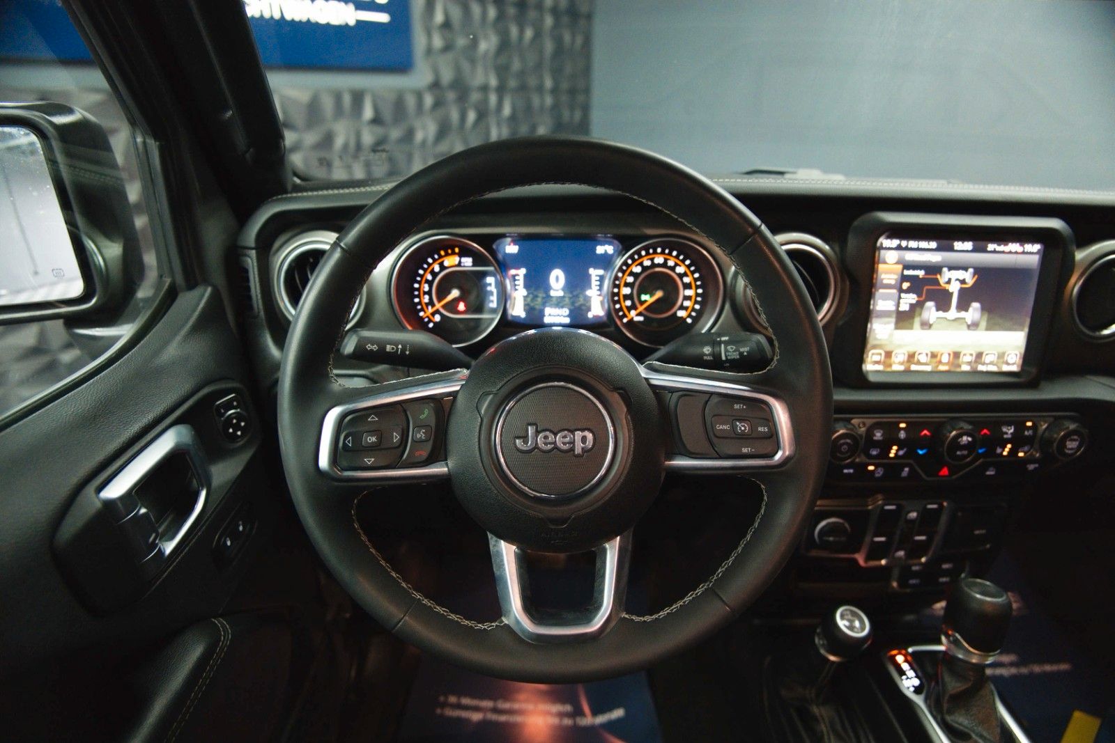 Fahrzeugabbildung Jeep Wrangler 3.6 V6 UNLIMITED SAHARA OFFROAD 4x4 LED