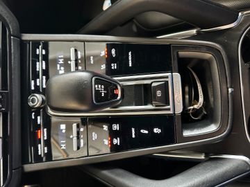 Porsche Cayenne Turbo *Matrix LED*360 Kamera*
