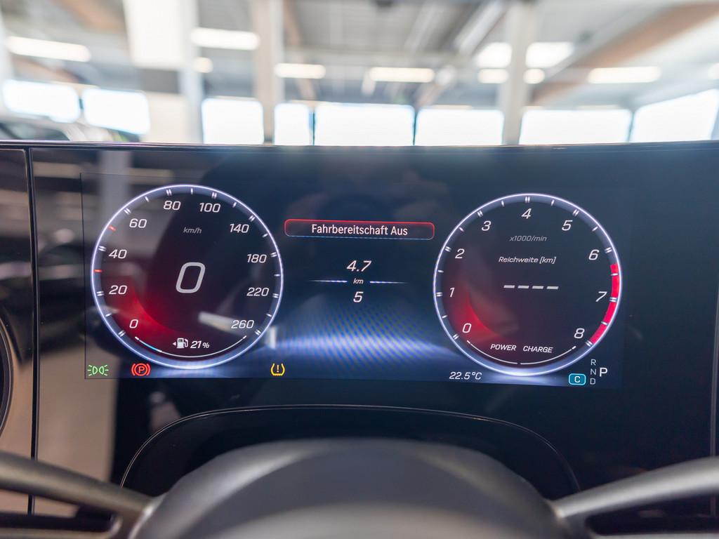 Mercedes-Benz CLA 180 Coupé AMG Advanced + NIGHT PANO LED SHZ