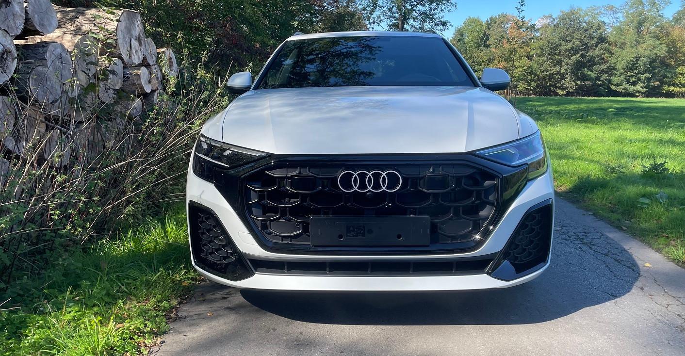 Audi Q8 TDI+S-LINE+23"+PANO+OPTIKPACK+LEDER+AMBIENTE!