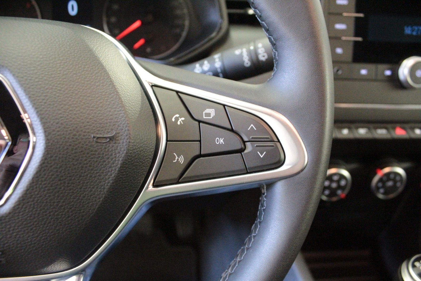 Fahrzeugabbildung Renault Clio TCe 90 Evolution *Style*&*Safety-Paket*