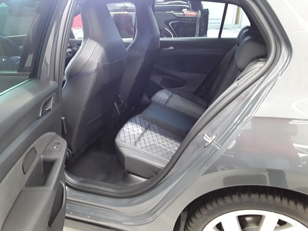 Volkswagen Golf - Bild 7