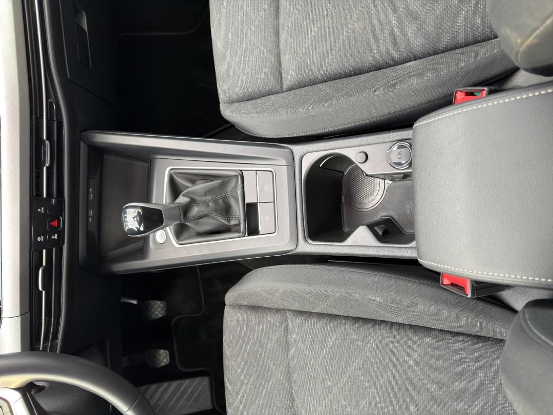 Fahrzeugabbildung Volkswagen Golf Life VIII 1.5 TSI,RearView,Climatronic,SH,L