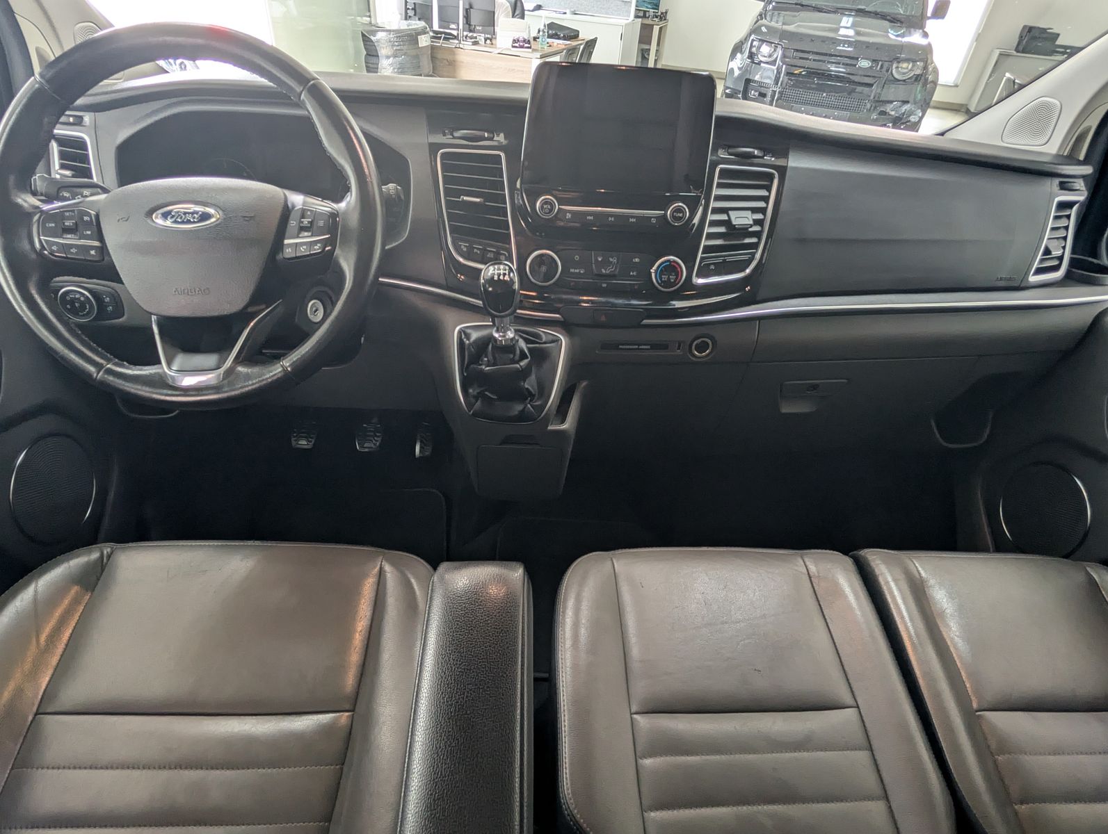 Fahrzeugabbildung Ford Tourneo Custom 320 L2LEDER KAM LED ZHZ 2x KLIMA