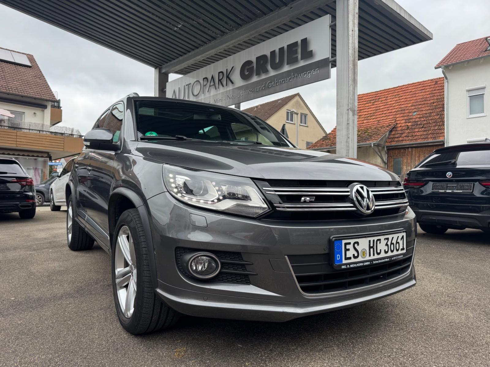 Volkswagen Tiguan 4Motion R-Line Navi Pano 18" SHZ PDC