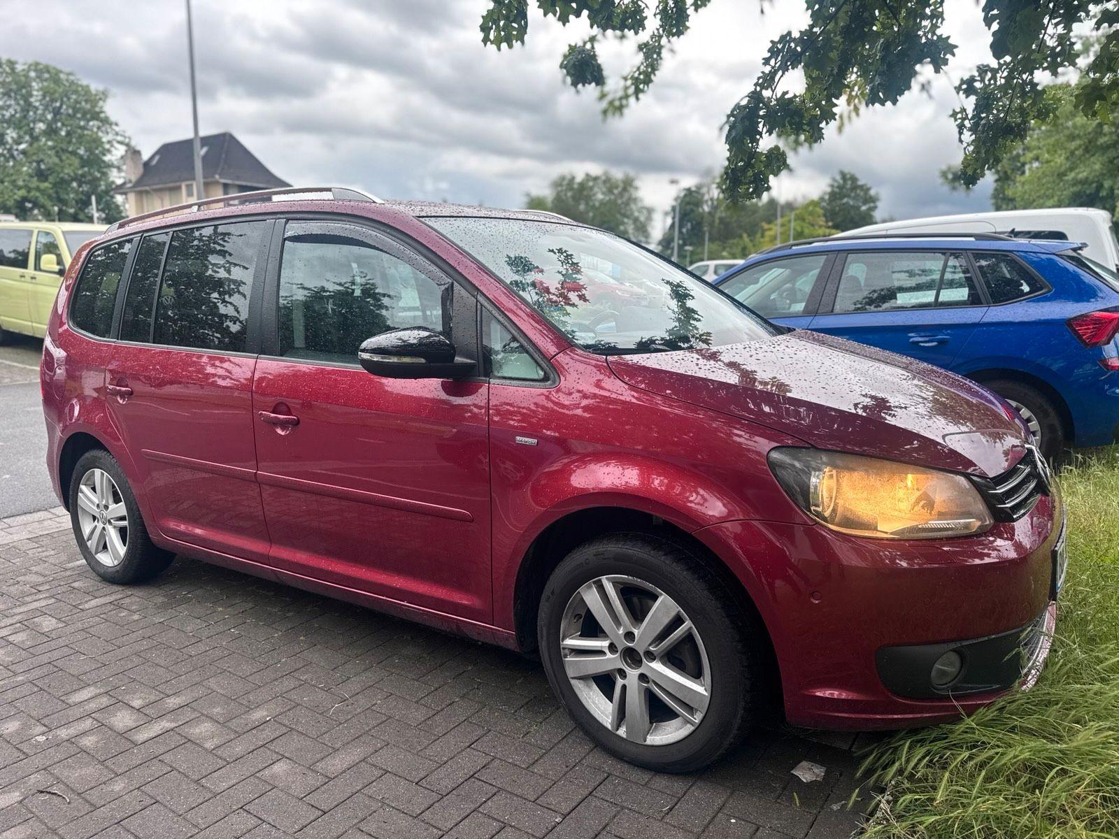 Volkswagen Touran 2013 — engine 105 HP (77kW)
