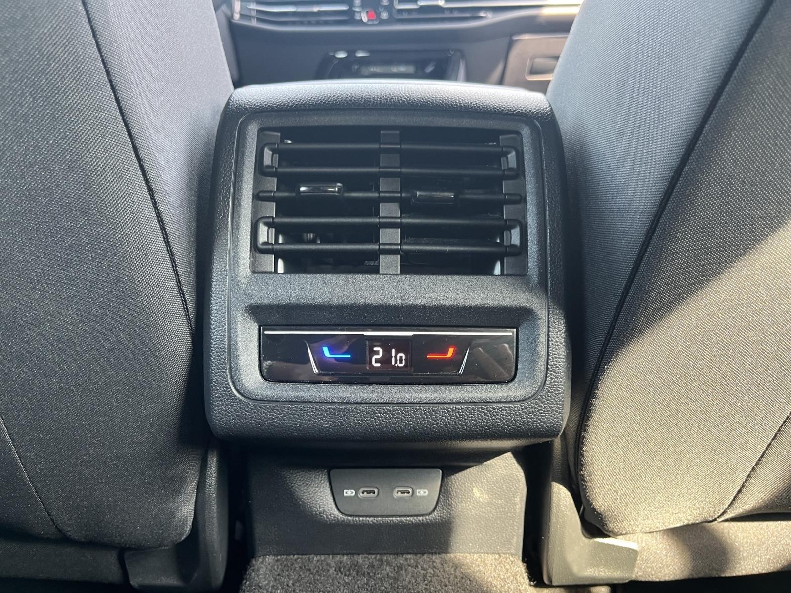 Volkswagen Golf VIII GTI 2.0 TSI App-Connect Sitzheizung LE, миниатюра 19
