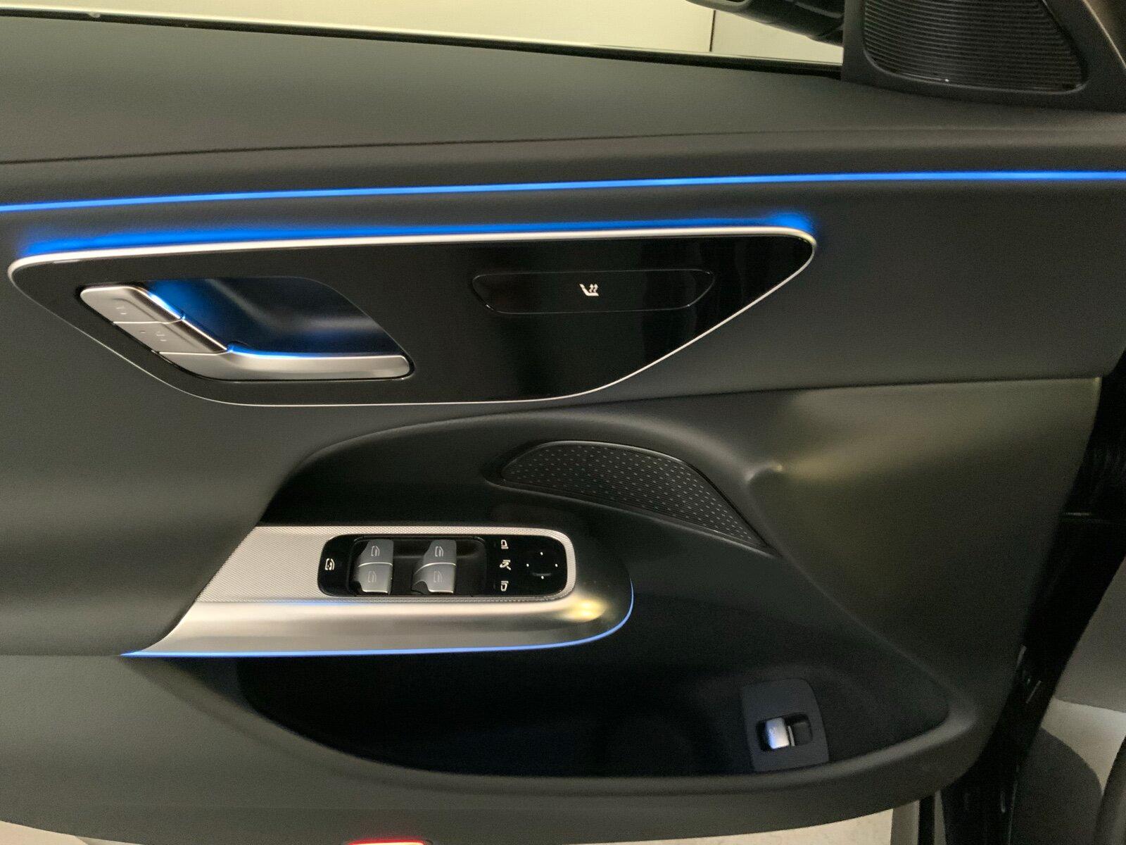 Mercedes-Benz E 220 d T AVANTGARDE AHK DISTRONIC KEYLESS RüKam