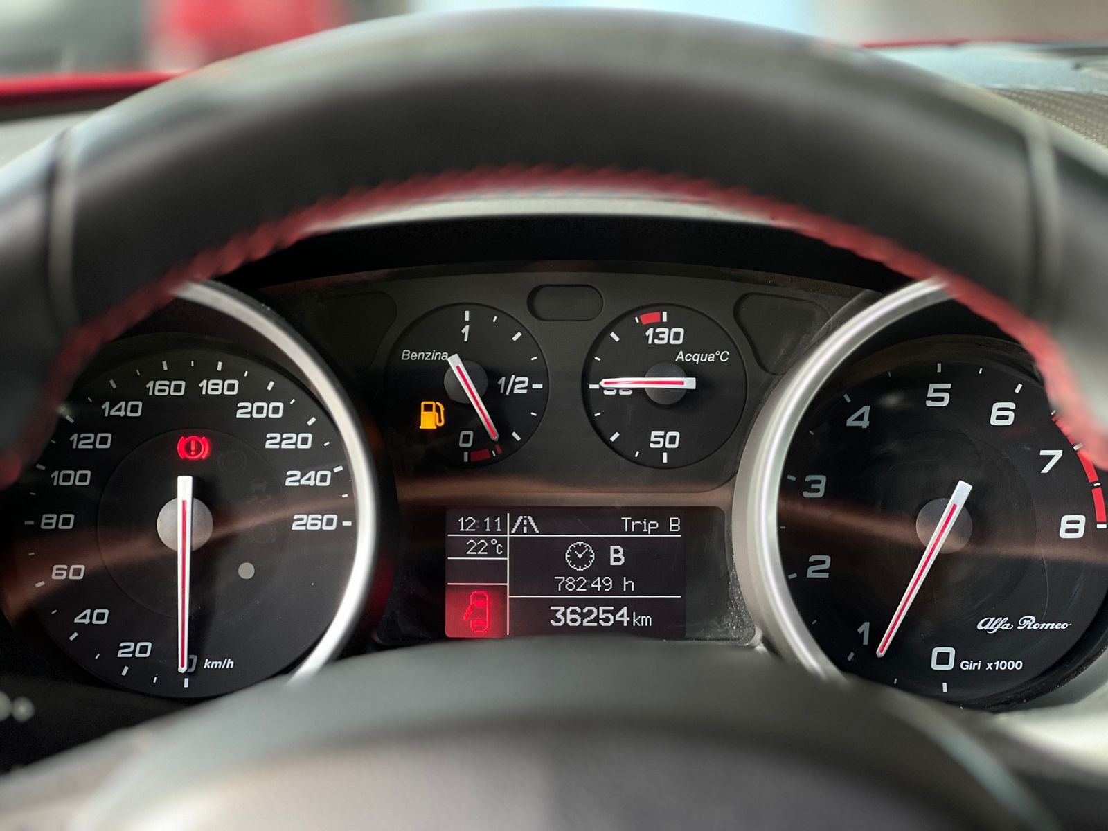 Fahrzeugabbildung Alfa Romeo Giulietta Sprint PANO NAV DAB PDC