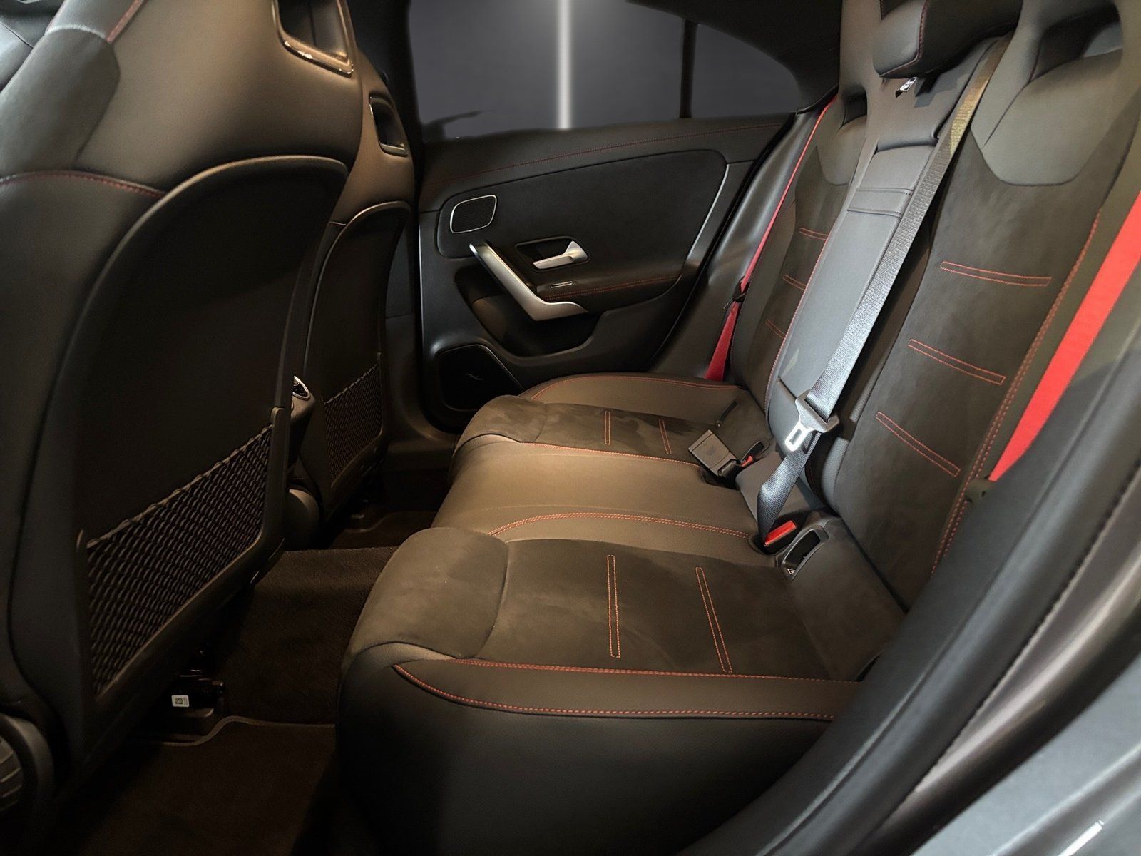 Fahrzeugabbildung Mercedes-Benz CLA 35 4M AMG*Aero*Pano*Burmester*Kam*Distronic*