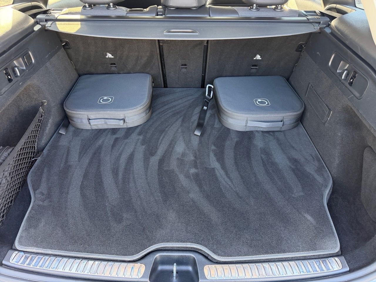 Fahrzeugabbildung Mercedes-Benz GLC 300 de 4M AVANTGARDE+AHK+DISTR+360+PRESAFE++