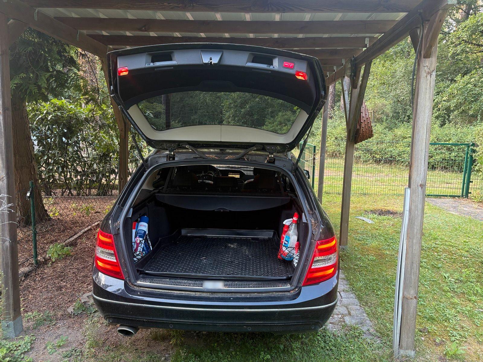 Mercedes-Benz C250 2011 — photo 7