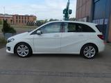 Mercedes-Benz B 180 CDI/LED/NAVIGATION/AHK/PDC V/H/SCHECKHEFT - : Weiß, Van