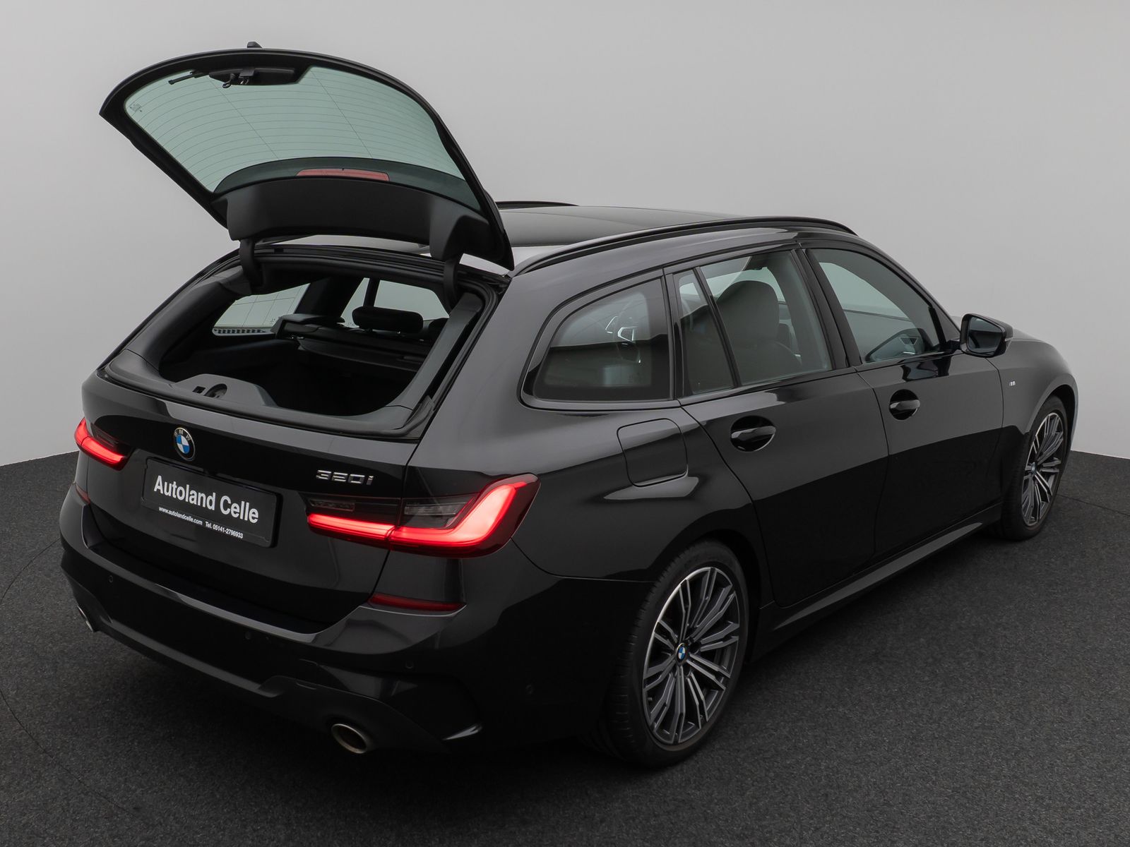 Fahrzeugabbildung BMW 320i M Sport Panorama Kamera Laser HiFi Komfort