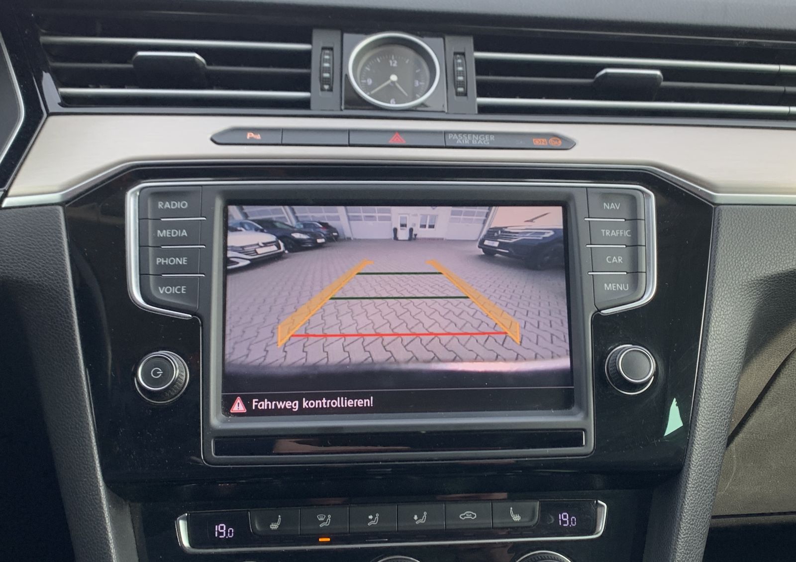 Fahrzeugabbildung Volkswagen Passat Variant 2.0 TDI*Highline*AHK*STHZ*Cam*