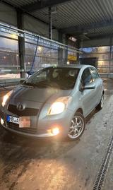 Toyota yaris 1.3 (4 Zylinder) Cam/Apple Ca... - Toyota Yaris Gebrauchtwagen in Bremen