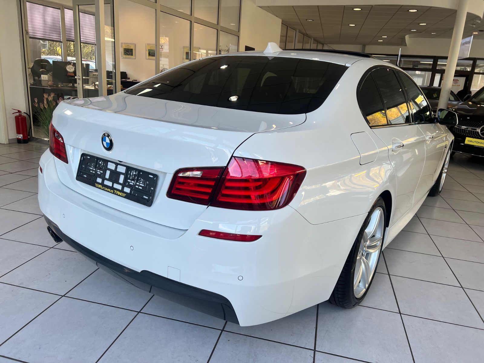 Fahrzeugabbildung BMW 525 d Lim. M Sport Paket *Digitaltacho*Softc*