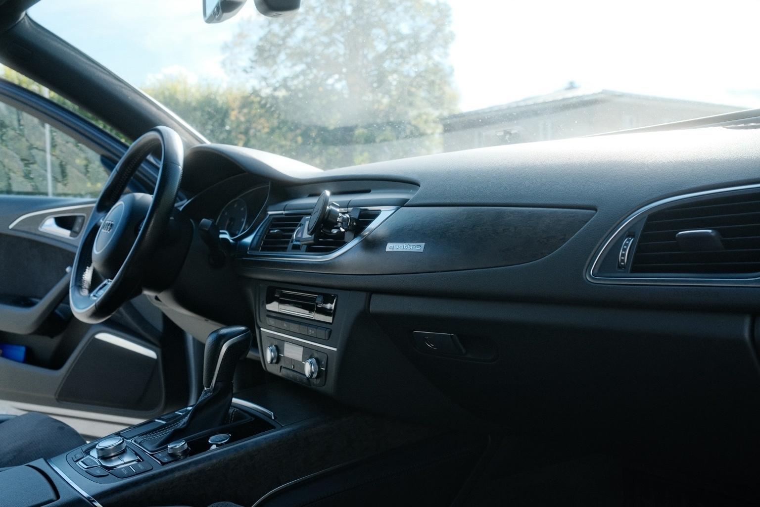 Audi A6 3.0 TDI 272PS - 3x S-Line,Pano, AHK, Bose 