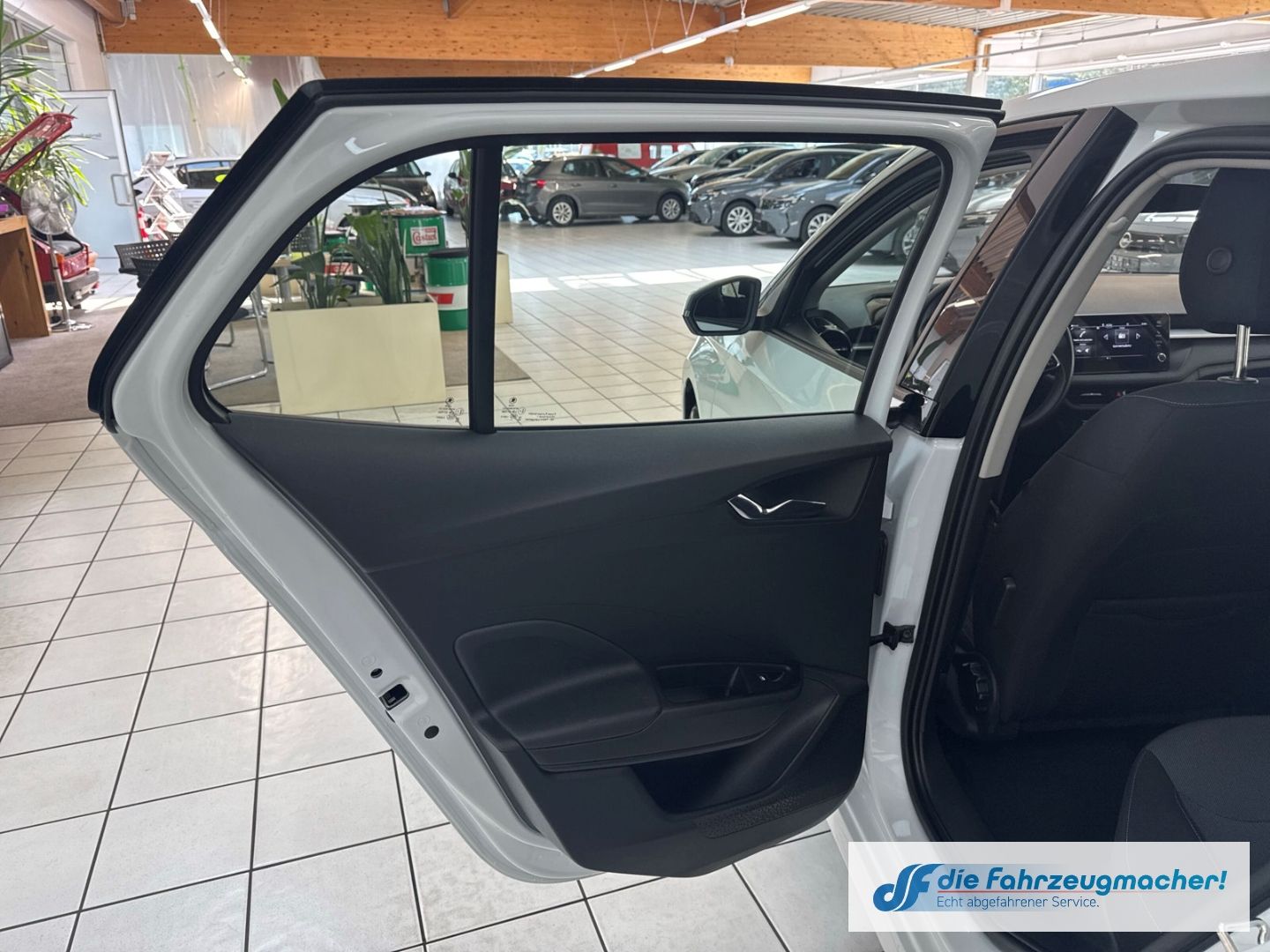 Fahrzeugabbildung SKODA Fabia Selection LED Sperrdiff. ACC Apple CarPlay
