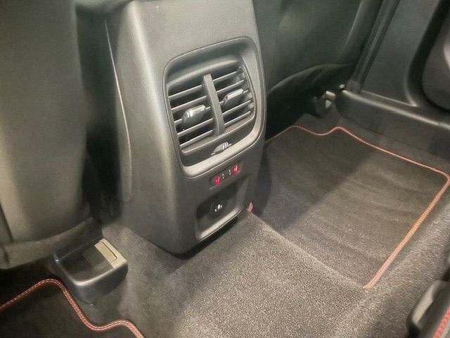 Fahrzeugabbildung Ford Kuga ST-Line X HUD AHK-klappbar Navi B&O LED