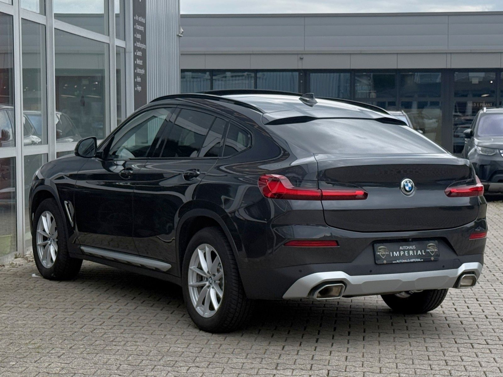 BMW X4 xDr 20d LEDER PANO HUD 360 LCPROFF LASER AHK foto 4