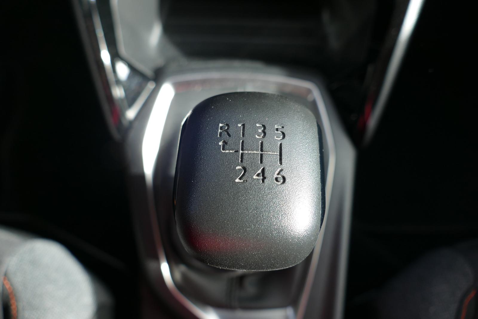 Peugeot 2008 1.2 Android Apple Tempomat Sitzheizung PDC, миниатюра 20