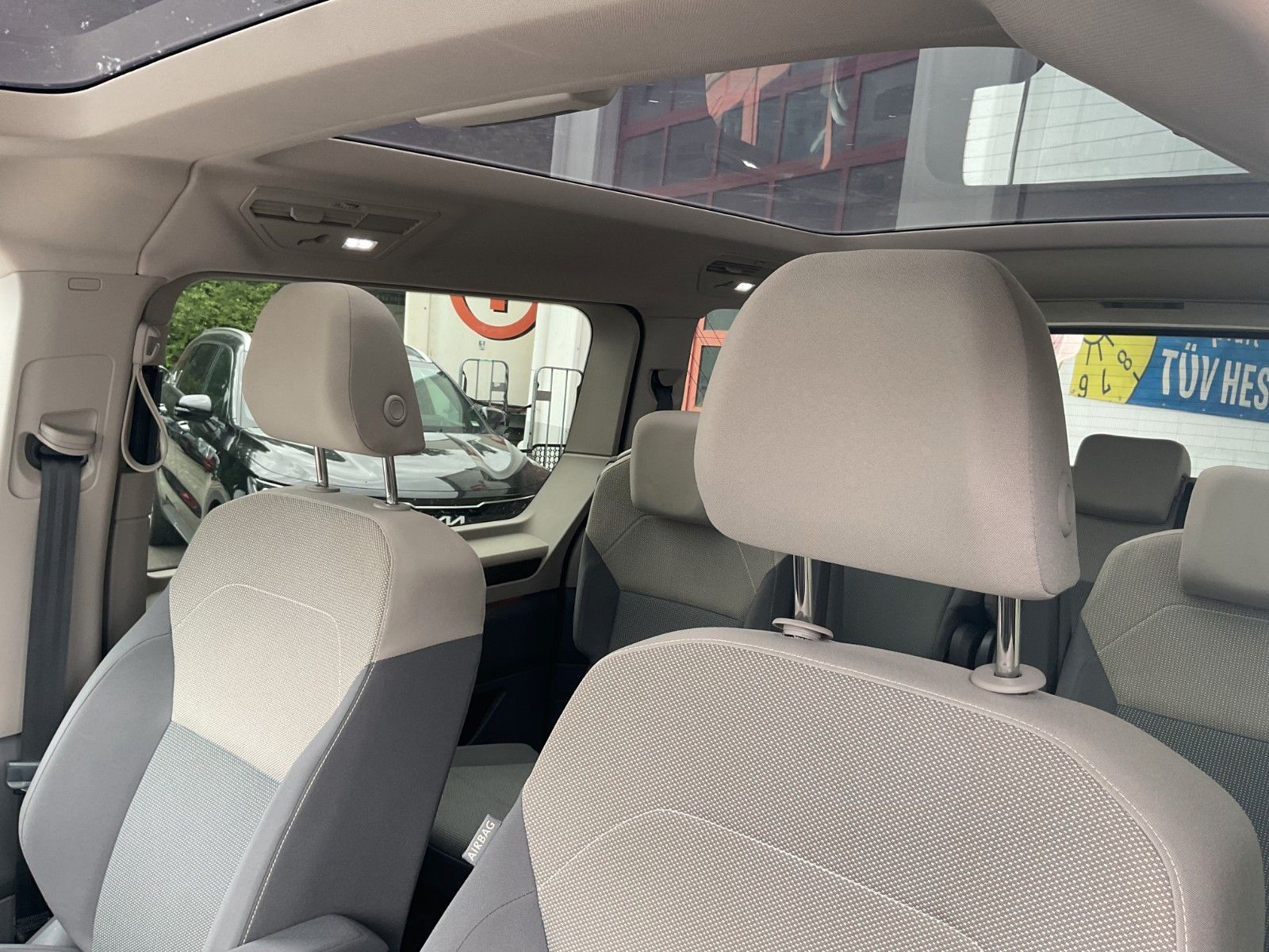 Volkswagen T7 Multivan eHybrid LED AHK PANO ACC Kamera foto 20
