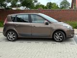 Renault Grand Scenic Expression 1.6 16V 110, solide - gebrauchte Renault Grand Scenic aus dem Jahr 2010