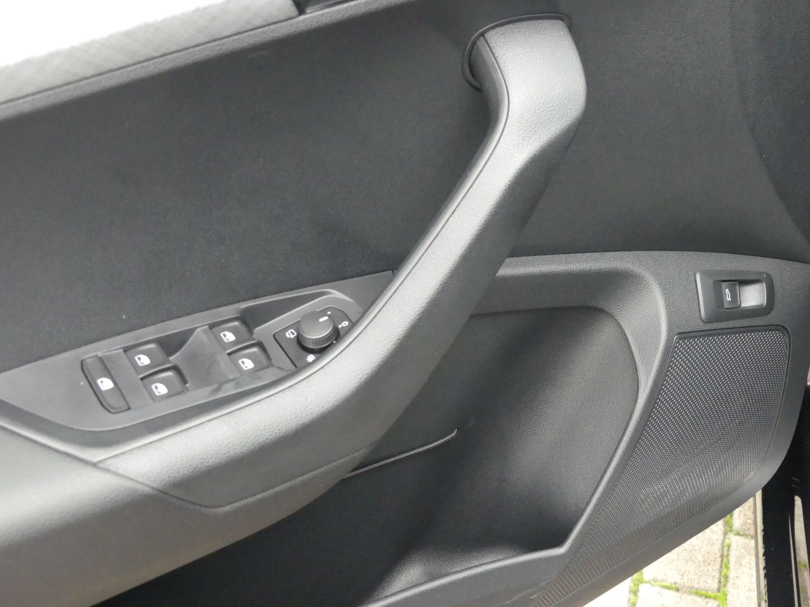 Fahrzeugabbildung SKODA Karoq Drive