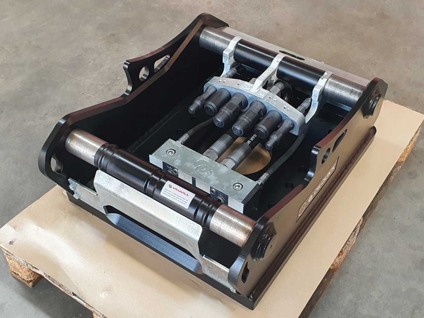 Fahrzeugabbildung Andere OilQuick OQ70/55 Adapterplatte für Westtech NEU