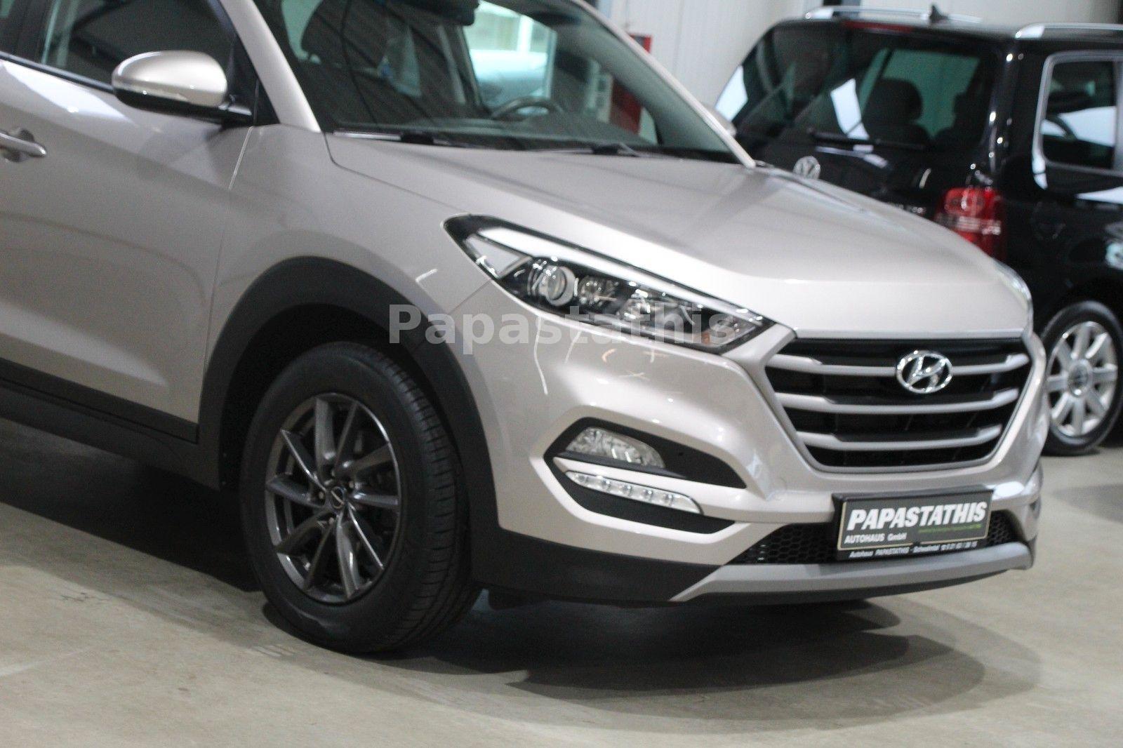 Hyundai Tucson 4WD *NAVI*CAM*PDC*SHZG*TEMPO*