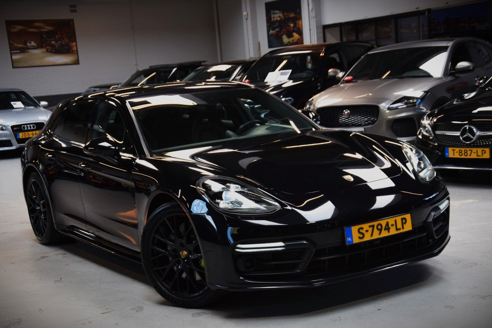 Porsche Panamera Sport Turismo 4 E-Hybrid Navi|Leder|