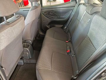Toyota Yaris - 7