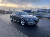 Audi S4 3.0 TFSI S tronic quattro Carbon B&O  - Audi S4 mit Benzin-Antrieb: Limousine