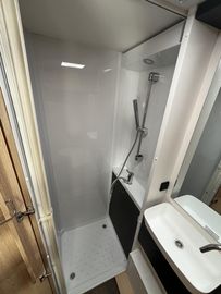 Sunlight A 68 6 Personen Camper 