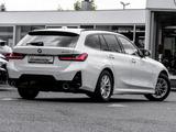 BMW 320i M SPORT+ACC+HuD+DA+PA+HiFi+SHZ - BMW 320: 320i M Sport