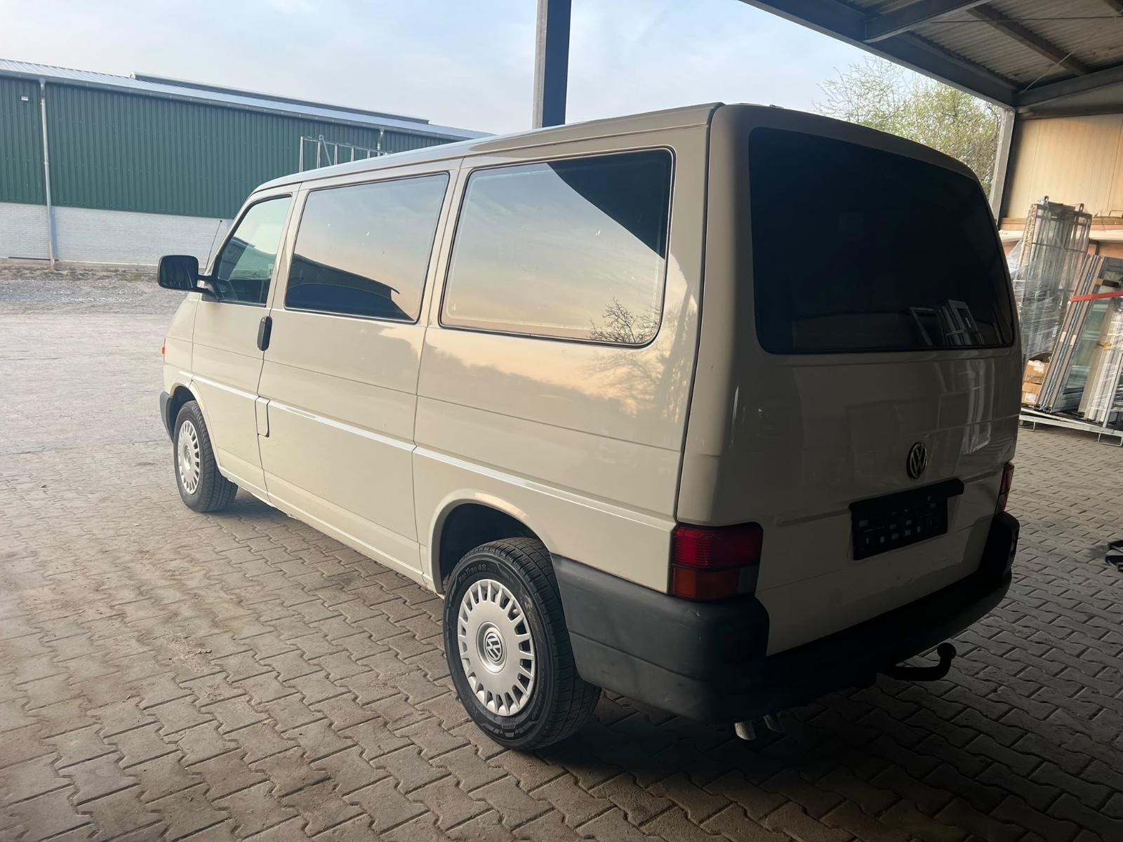 Volkswagen T4 Caravelle