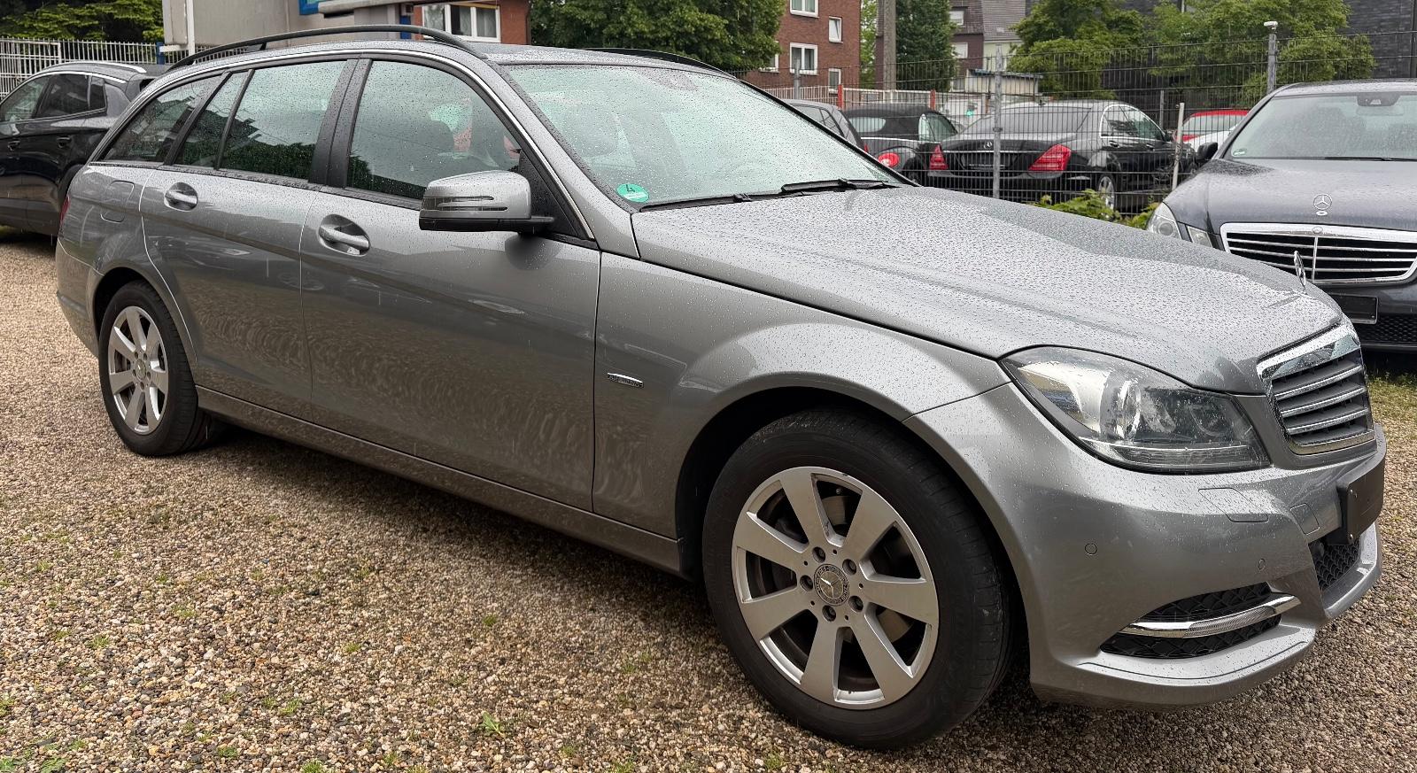 Mercedes-Benz C 200 CDI T BlueEfficiency / NAVI / XENON *