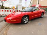 Pontiac Firebird Targa - Oldtimer - Pontiac Firebird mit Benzin-Antrieb: Automatik