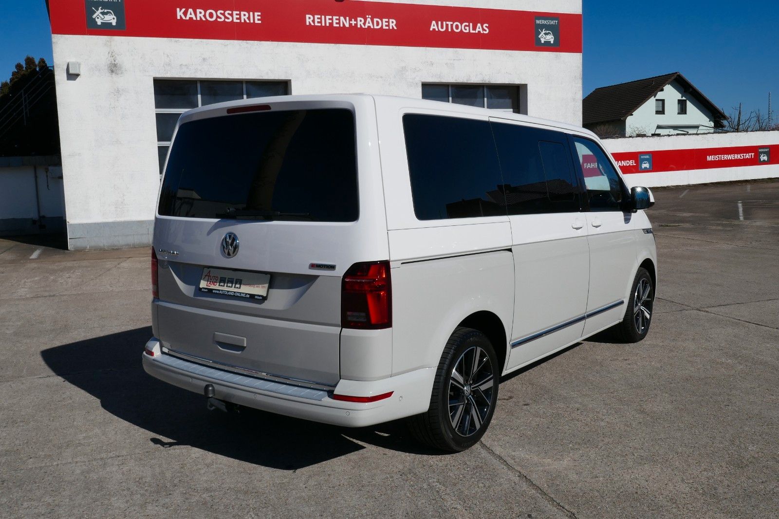 Volkswagen T6.1 Multivan Exclusive 4M DCC Stdhzg ACC foto 3
