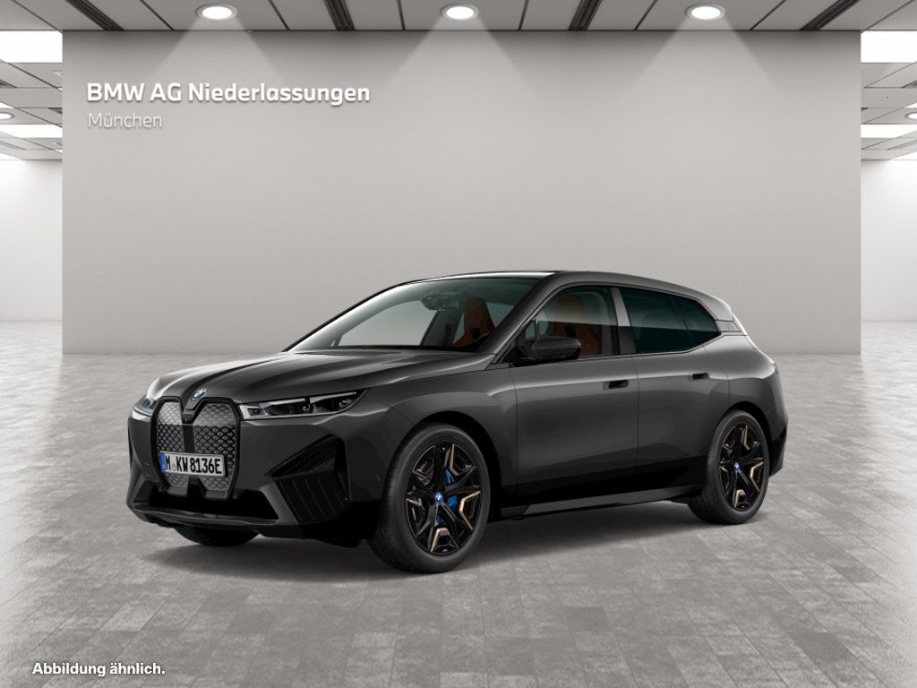 Image of BMW iX