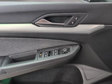 Volkswagen Golf - 10