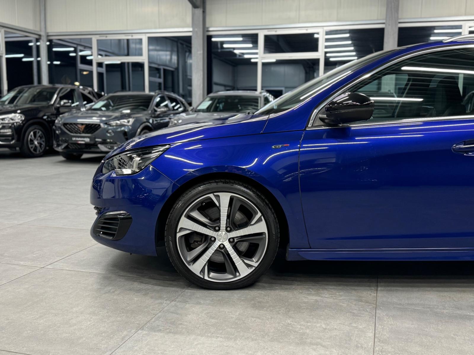 Peugeot 308 SW GT Navi SHZ Massage Pano LED AHK
