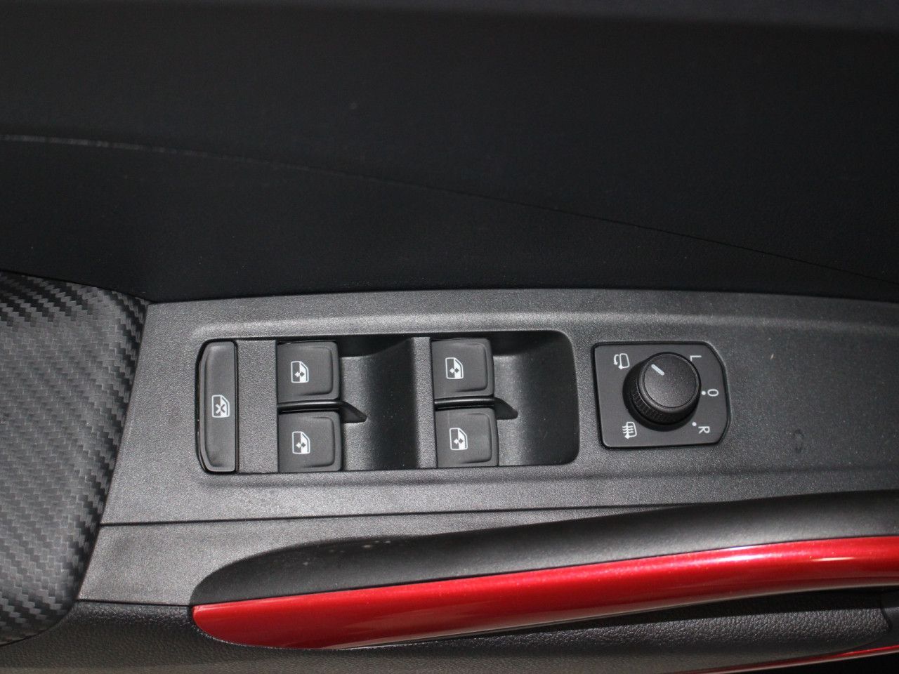 Fahrzeugabbildung SKODA Fabia 1.0 TSI Monte Carlo LED/APP/CAM