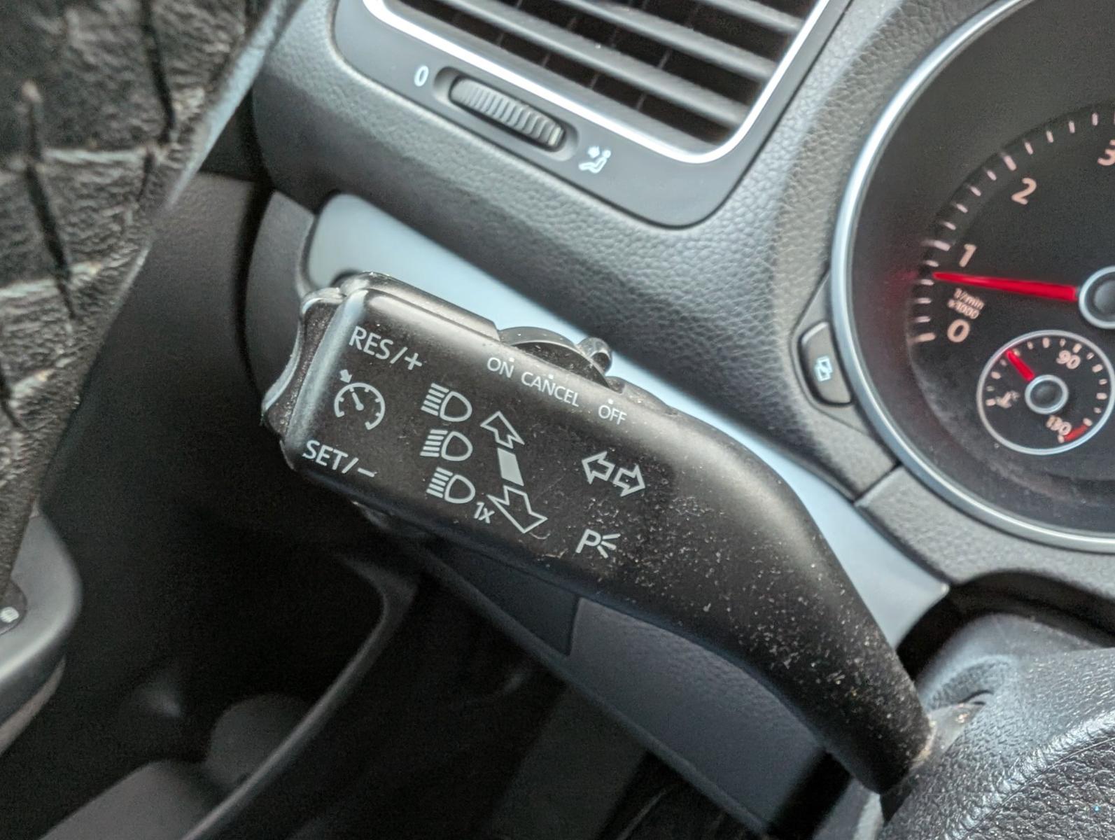Volkswagen Golf 2011 — photo 14