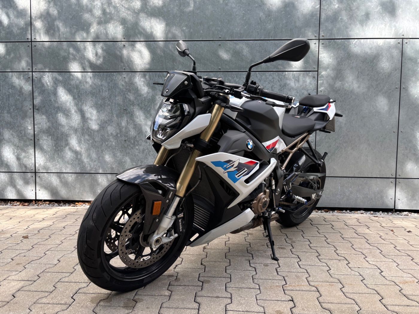 Fahrzeugabbildung BMW S 1000 R M-Paket 4 Pakete Carbon-, Frästeilepake