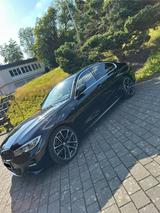BMW 330d M-Paket / Garantie /Unfallfrei - BMW 330 mit Diesel-Antrieb: Limousine, 330d M Paket